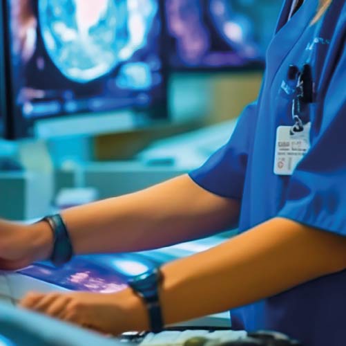 Curso Gratuito de Procedimientos Ecoguiados en Patología Musculoesquelética (Tema de muestra-MFP en Bases de Radiología Médica)